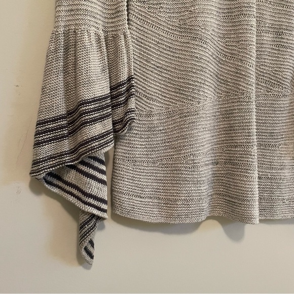 Nic&Zoe bell sleeved sweater - Picture 7 of 9